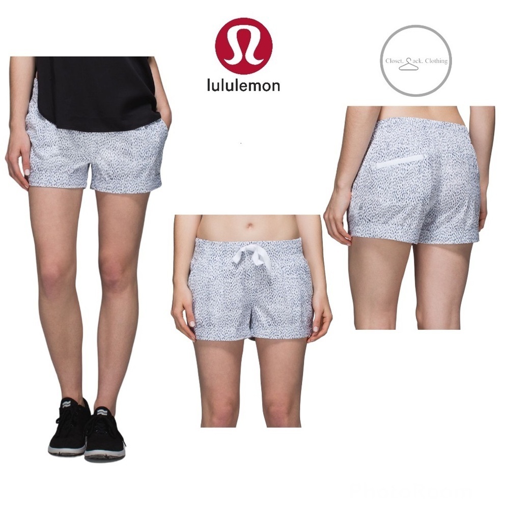 Lululemon Spring Break Away Short
Dottie Dash White Black Size 6